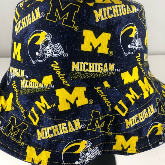 Bucket Hat of University of Michigan Wolverines Fabric NWT Handmade Reversible - Picture 2 of 7